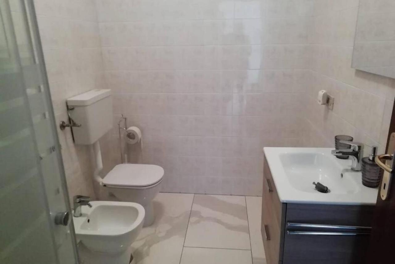 Home & Breakfast La Madonnina 013136-Cni-00001 Lurago D'Erba Ngoại thất bức ảnh